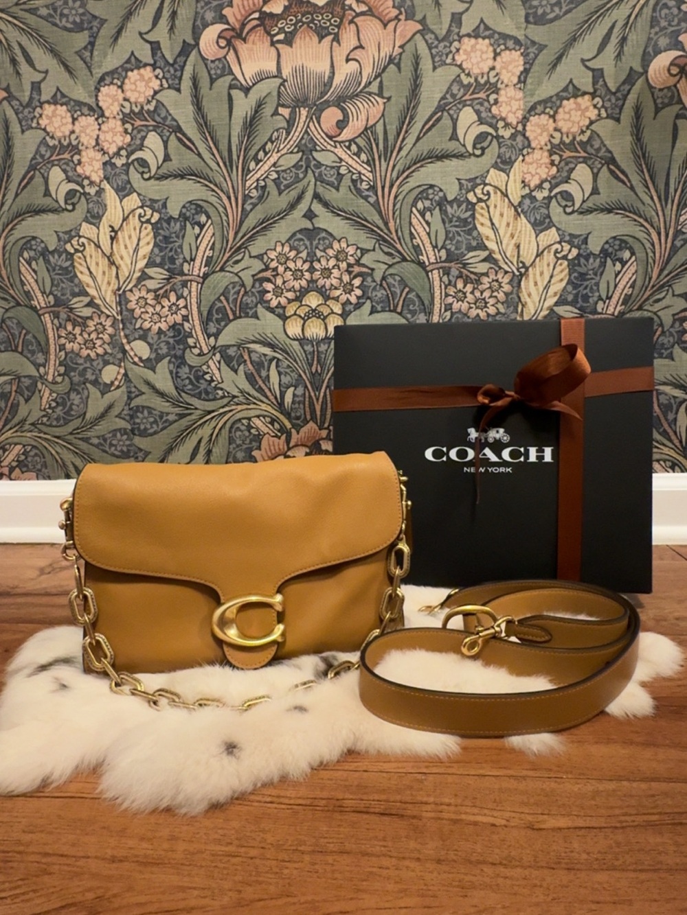 Coach Chain Tabby Honey Brown Leather Shoulder Bag with Gold Hardware